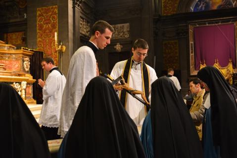 Adoration de la Croix