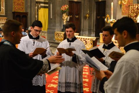 Chant du verset Confitemini