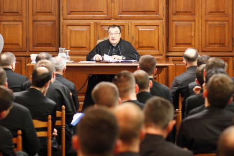 Conférence de clôture par Monseigneur Wach
