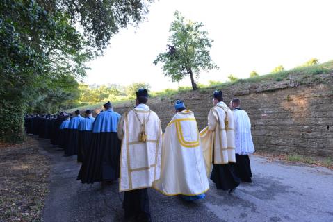 Procession vers la Maison du Cur Royal
