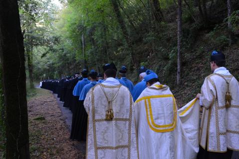 Procession vers la Maison du Cur Royal