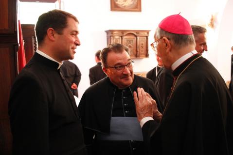 MGr Wach présente le chanoine Luzuy, provincial d&rsquo;Italie, à Son Excellence