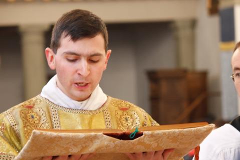 Chant de l&rsquo;Epître par le Sous-diacre.