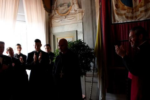 A l&rsquo;issue du déjeuner, MGr Wach remercie Dom Pateau de nous avoir fait l&rsquo;honneur de sa visite. 