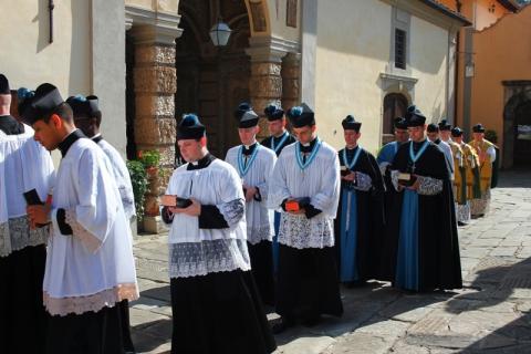 Procession d&rsquo;entrée. 