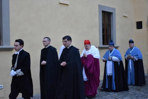 Cortège vers la Chapelle de l&rsquo;Immaculée Conception