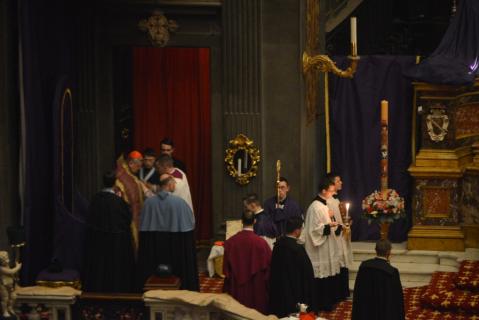 Habillement du Pontife