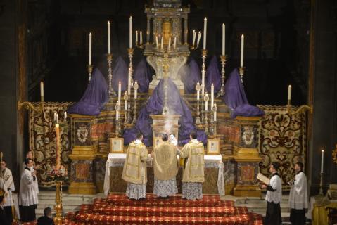 Encensement de l&rsquo;autel