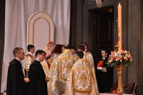 <em>Deus in adjutorium meum intende</em>