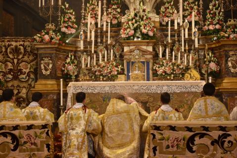 Encensement du Saint Sacrement