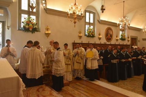 <i>Gloria in excelsis Deo</i>