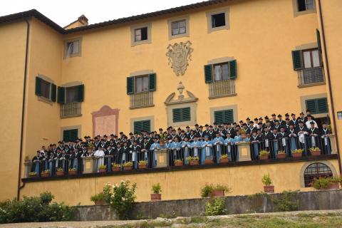 Photo de famille, avec tous les chanoines de l&rsquo;Institut