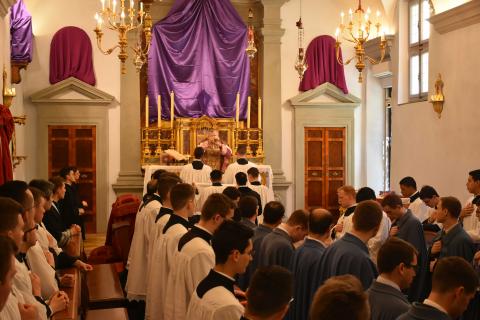 <i>Ecce Agnus Dei</i>