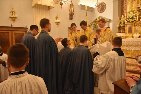 Distribution de la Sainte Communion
