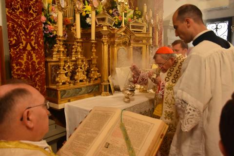 Encensement de l&rsquo;autel
