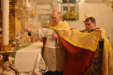 Encensement de l&rsquo;autel