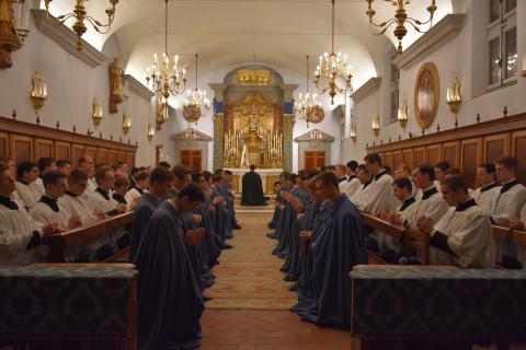 1<sup>er</sup> jour : Dizaine de chapelet avant la Prédication