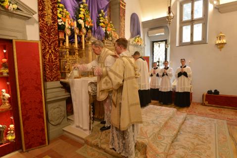 Encensement de l&rsquo;autel