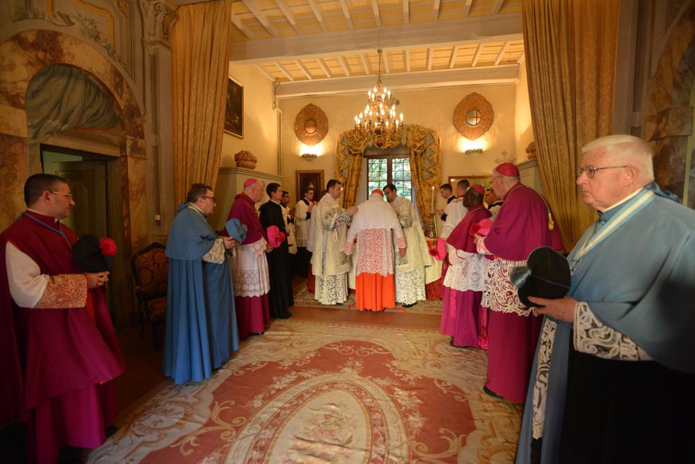 Habillement du Pontife