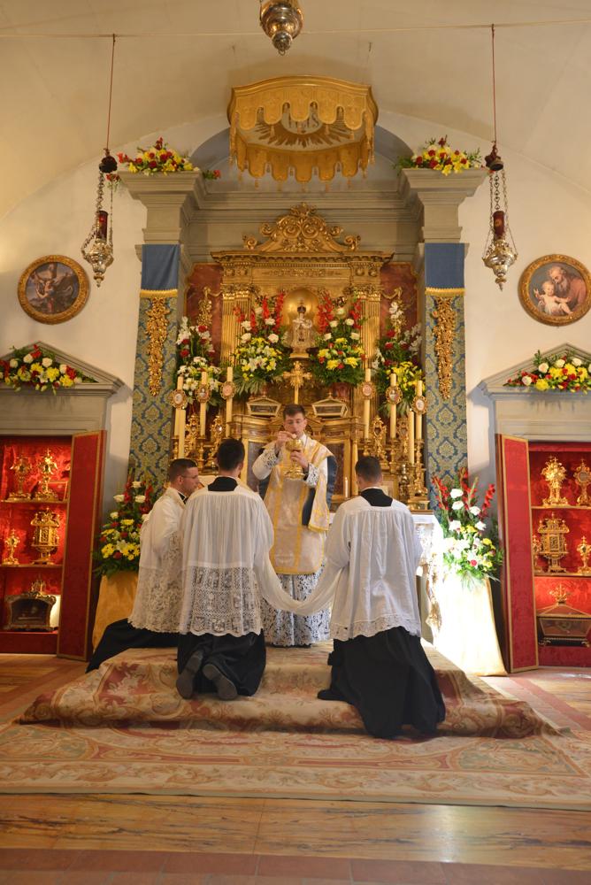 <i>Ecce Agnus Dei</i>