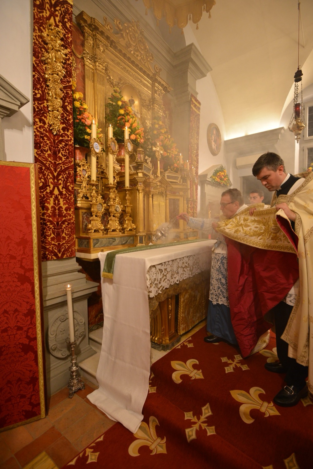 Encensement de l&rsquo;autel