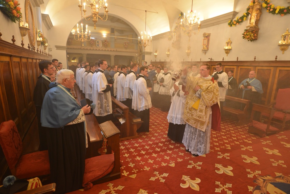 Encensement de Monsieur le Supérieur