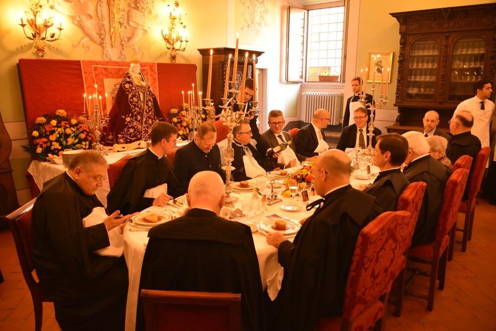 Table des supérieurs