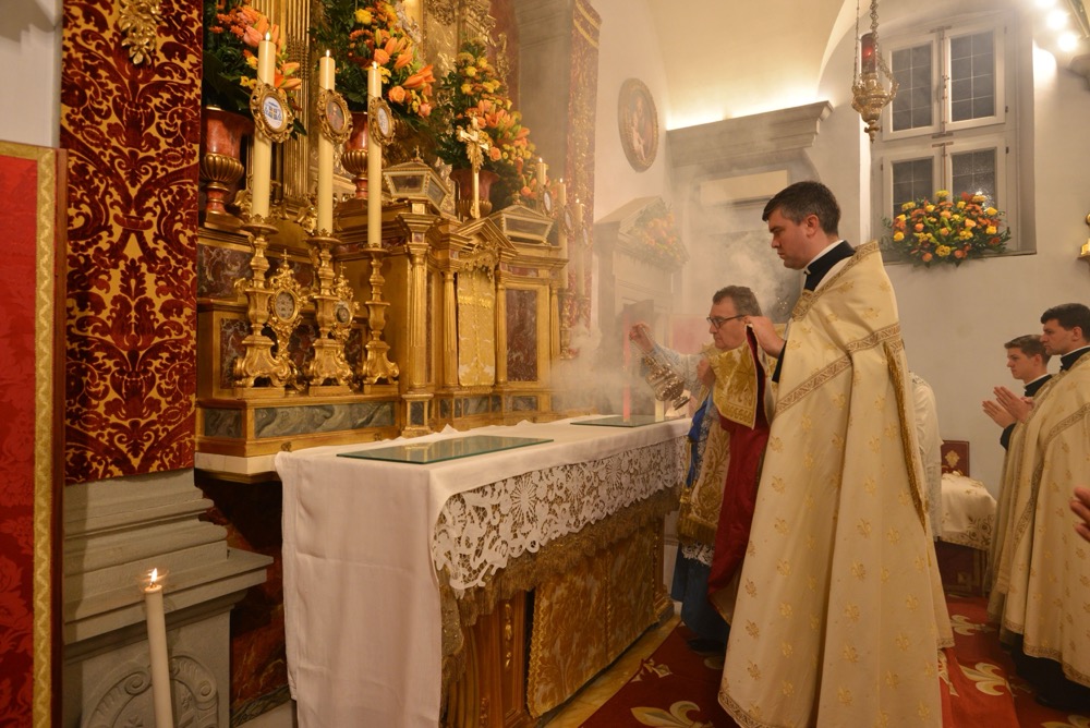 Encensement de l&rsquo;autel