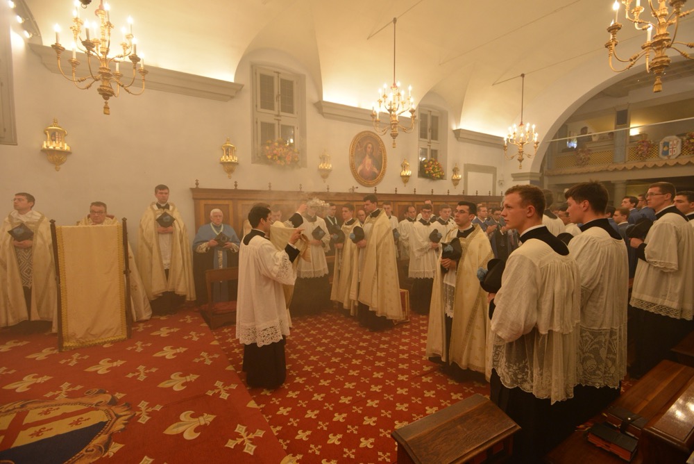 Encensement d&rsquo;un chapier