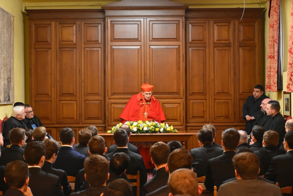 Conférence de S.E.R. le cardinal Simoni