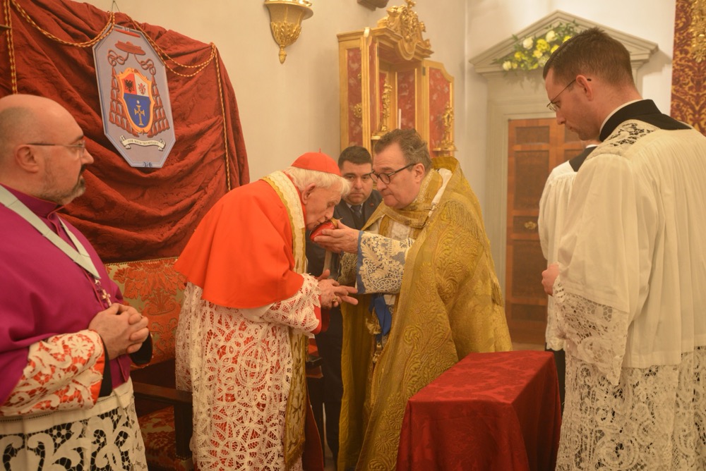 Vénération de la relique de saint François de Sales