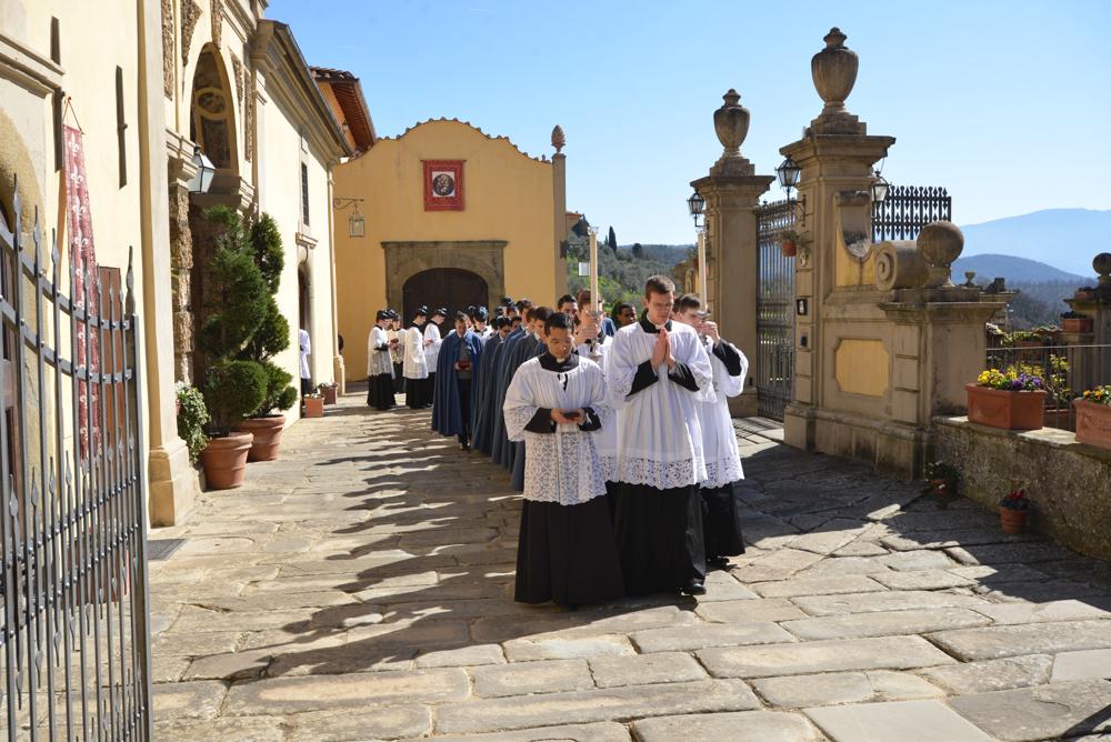Procession à la chapelle de la Sainte Trinité