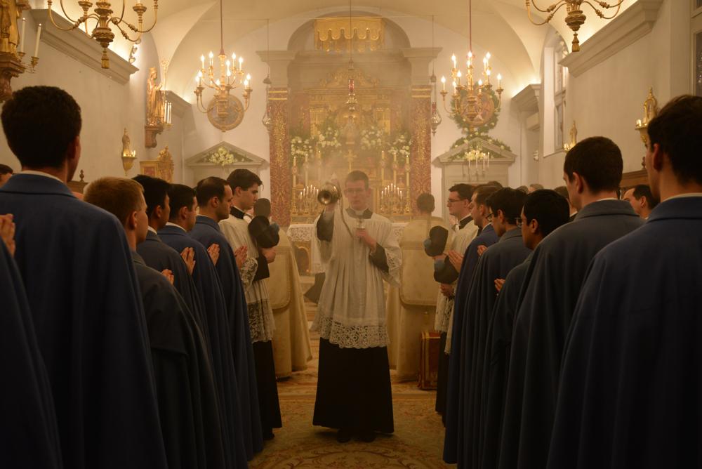 Encensement des séminaristes de première année