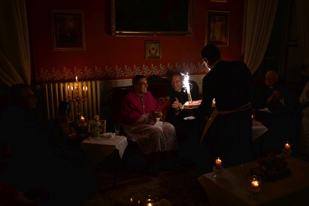 Apéritif au salon Cardinal Martelli