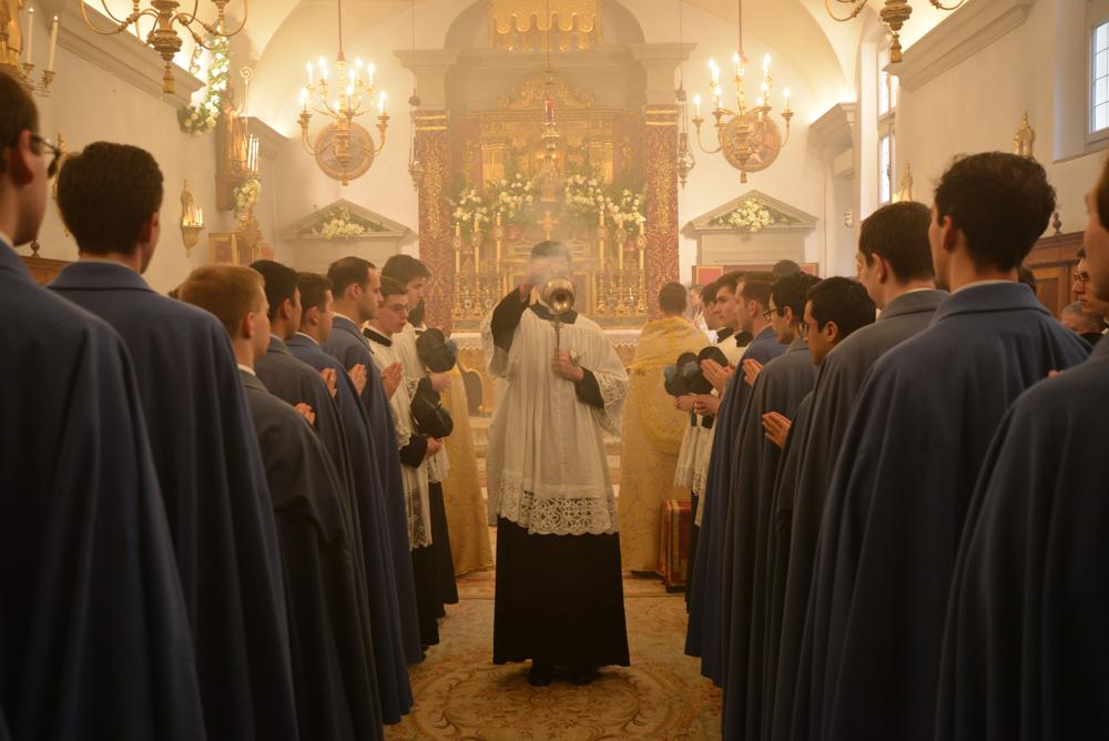 Encensement des séminaristes de première année