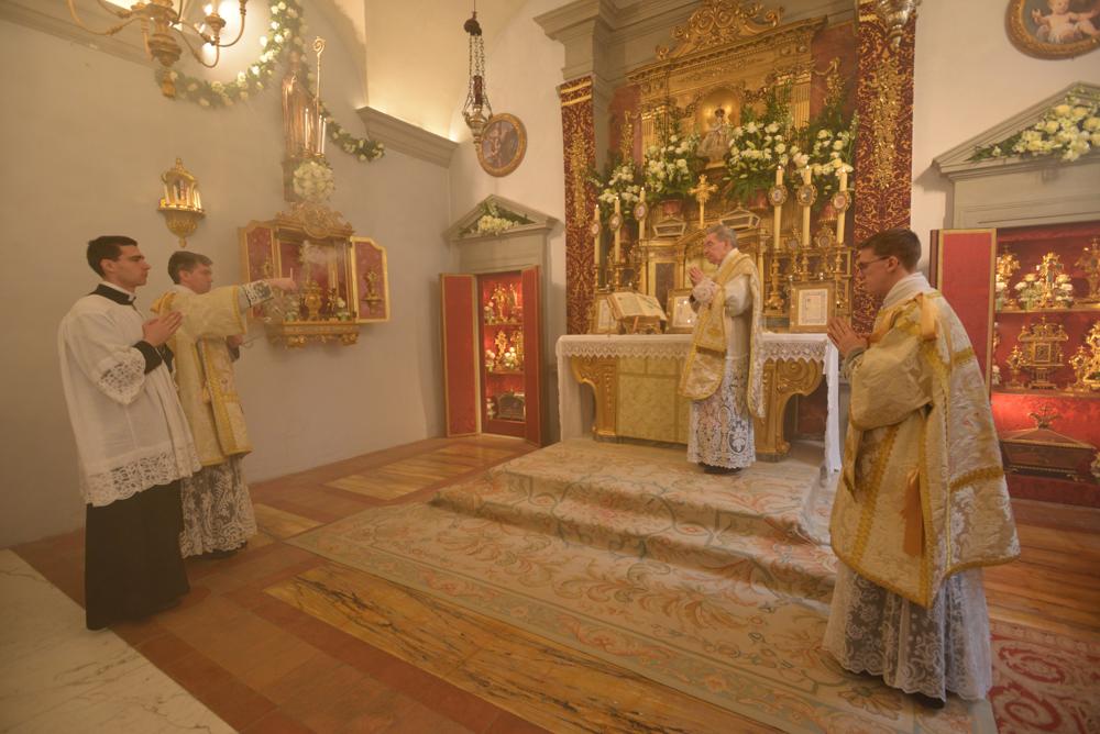 Encensement du célébrant
