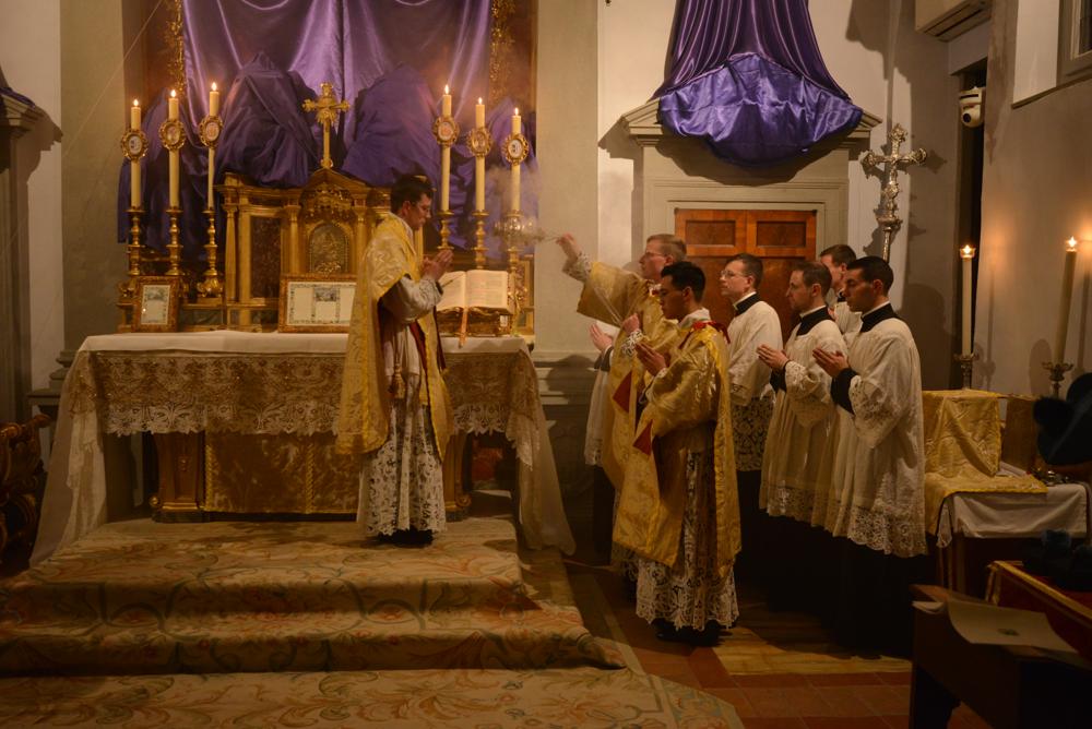 Encensement du célébrant
