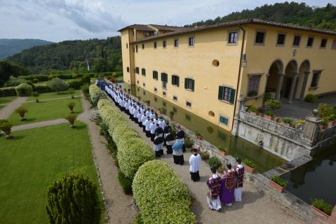 Procession dans la propriété