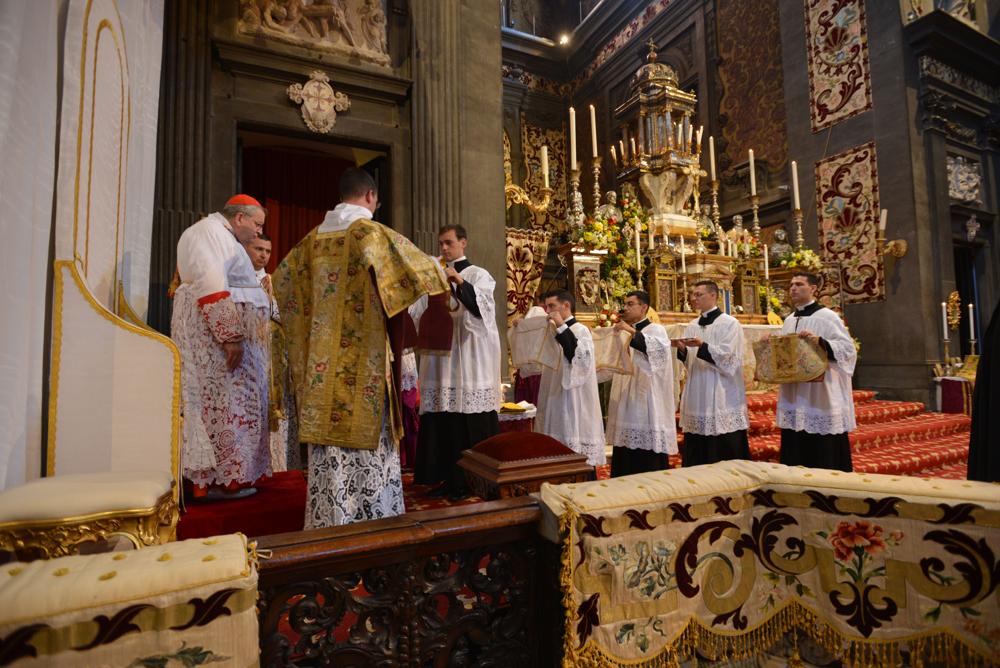 Habillement du Pontife