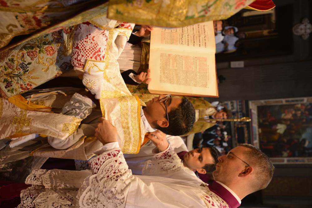 Imposition de l&rsquo;étole et de la chasuble