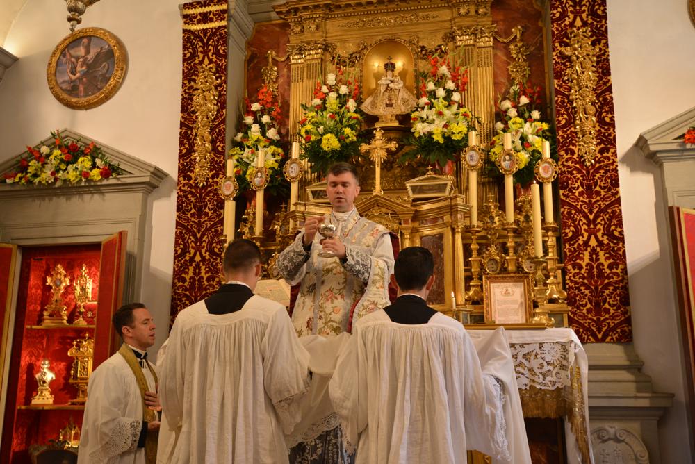 <i>Ecce Agnus Dei</i>