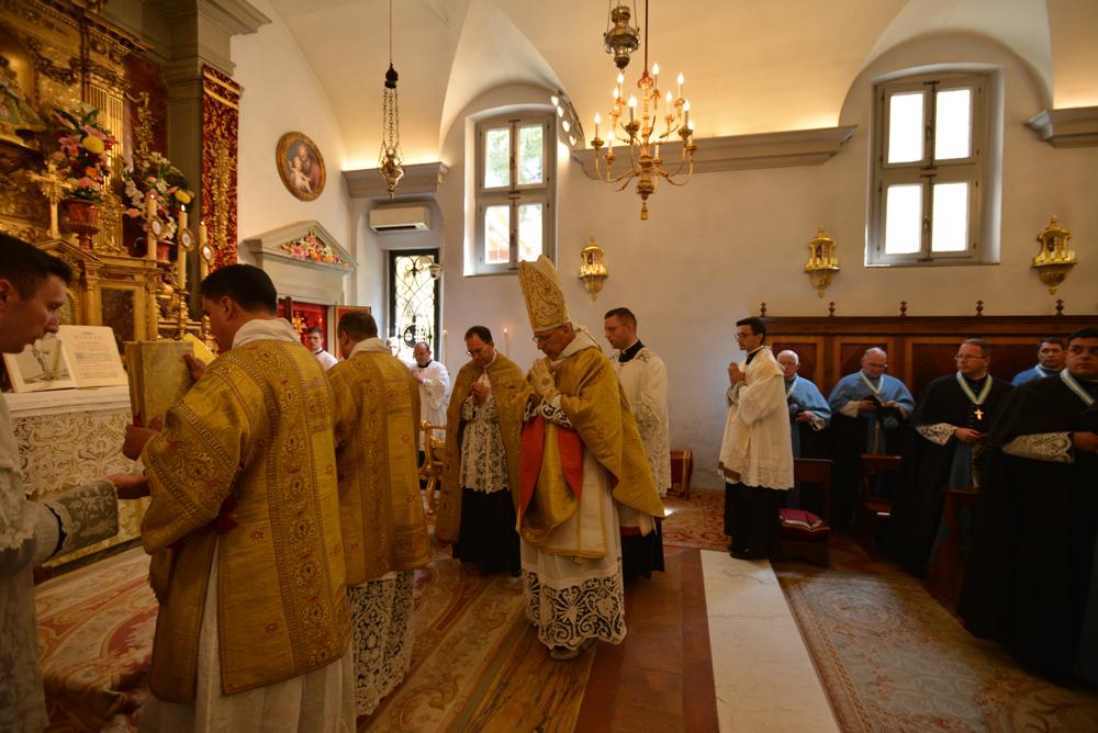 Procession à l&rsquo;autel