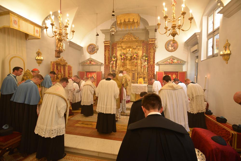 <i>Sanctus</i>