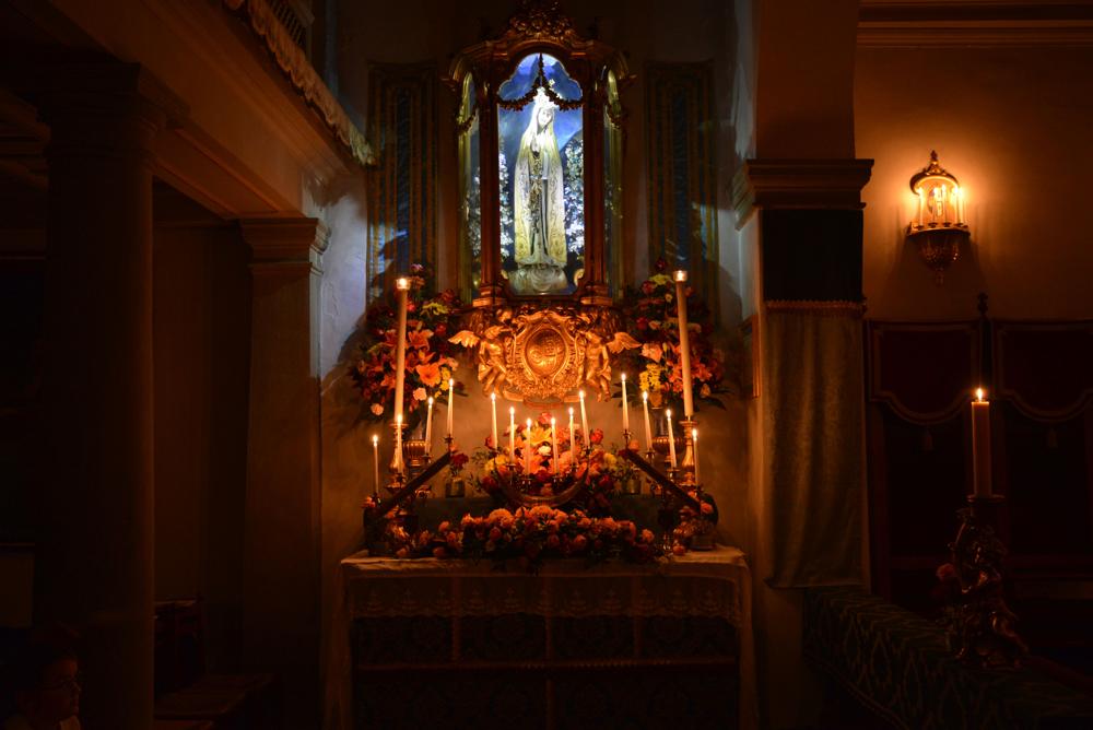 Autel de la Très Sainte Vierge Marie
