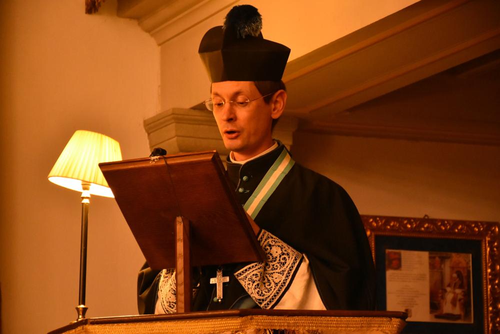 3<sup>e</sup> jour de la neuvaine<br/>Prédication du chanoine J. Apple sur l&rsquo;antienne :<br/><i>O Domina mea, Sancta Maria</i>