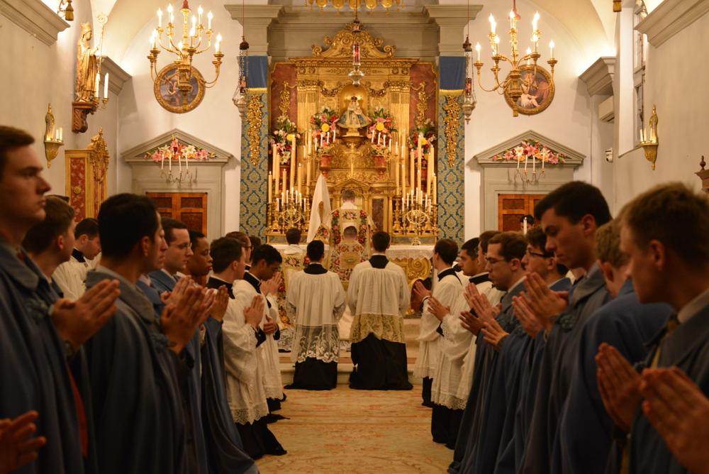 4<sup>e</sup> jour de la neuvaine<br/>Salut du Saint-Sacrement
