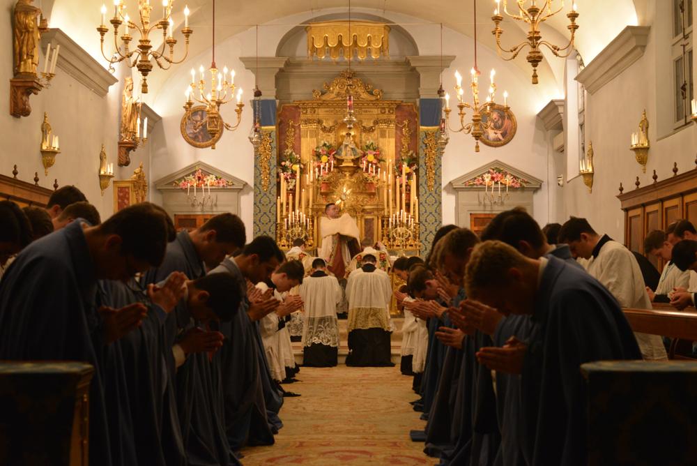 4<sup>e</sup> jour de la neuvaine<br/>Salut du Saint-Sacrement