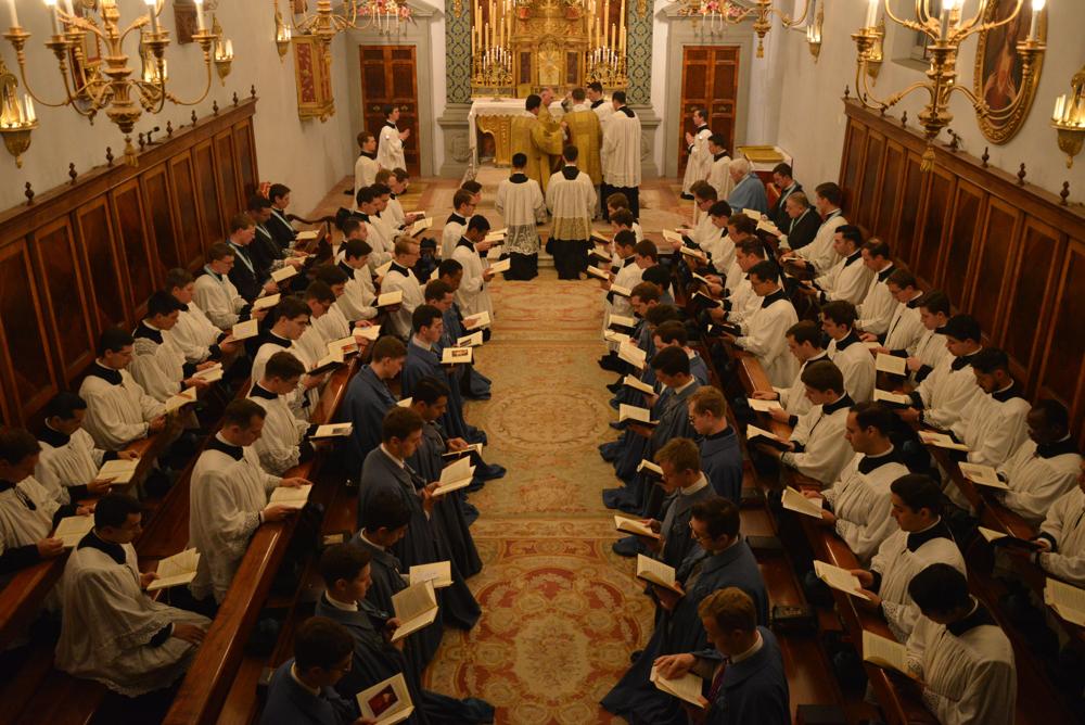 9<sup>e</sup> jour de la neuvaine<br/>Salut du Saint-Sacrement