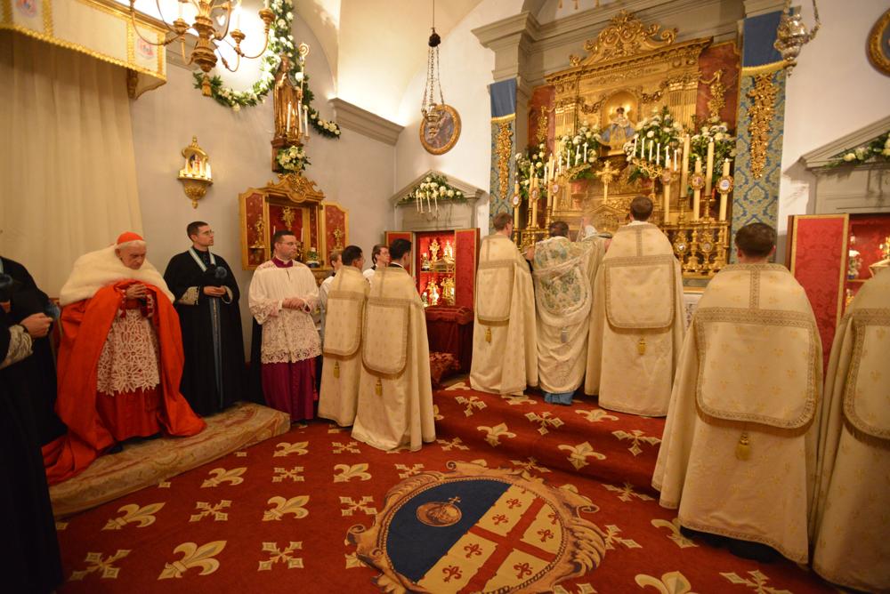 Encensement de la croix