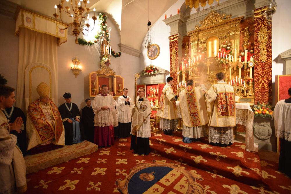 Encensement de la croix